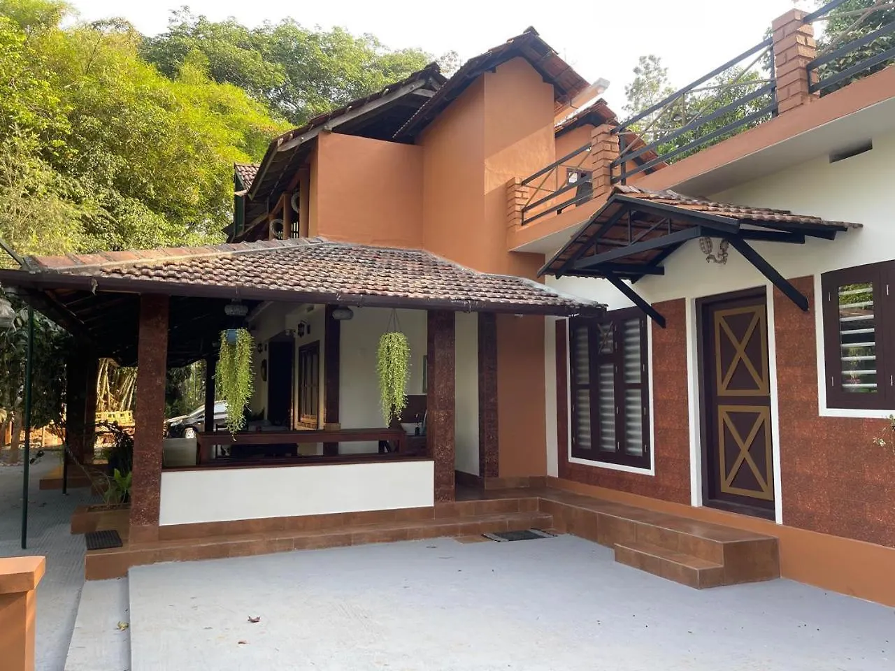 Willowhut Homestay Chegat India