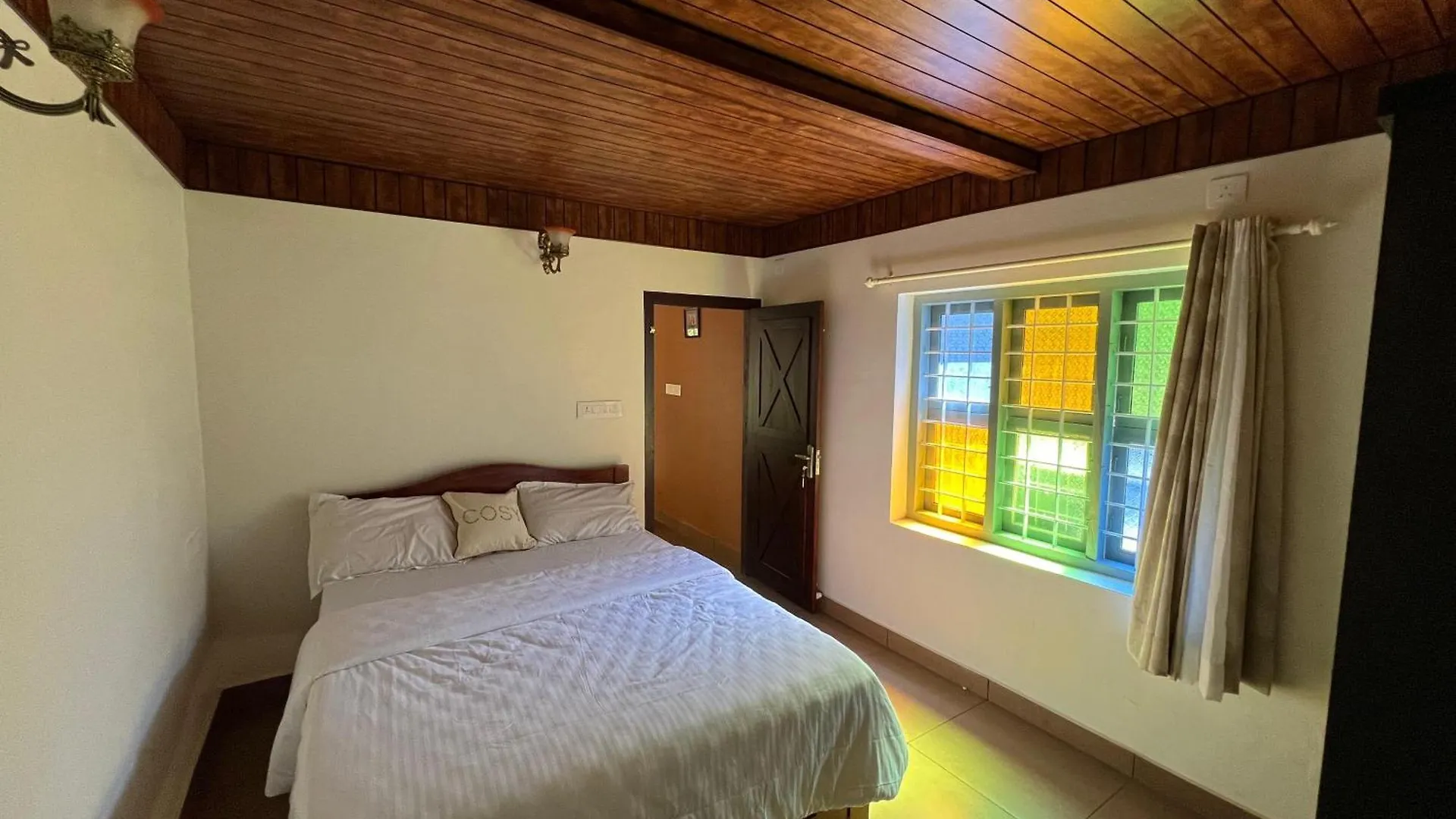 Willowhut Homestay Chegat India